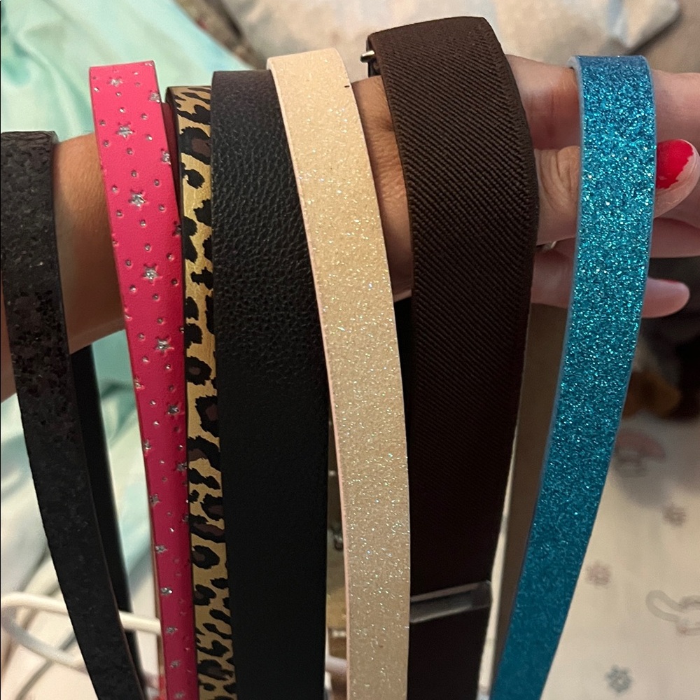 Girls belt lot of 8 NWOT size small